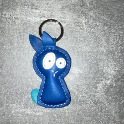 Easty, a kék nyuszi bőrkulcstartó