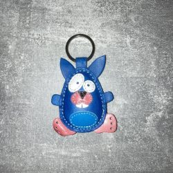 Puffy, a kék nyuszi bőrkulcstartó